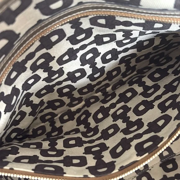 EUC [Gucci] Authenticated Monogram Canvas Jolicoeur Tote Handbag Beige w/ Gold - Picture 10 of 16